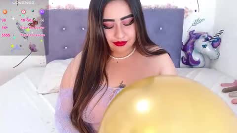 Linda  online show from 02-12-26, 09:32