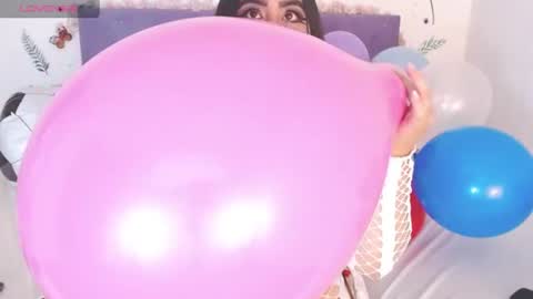 Linda  online show from 07-07-26, 12:24