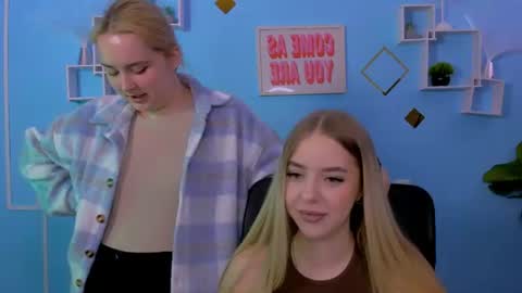 linda_lynx online show from 07-30-26, 08:46