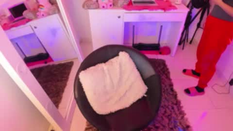 Lindaa maria  online show from 10-25-25, 06:10