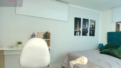 Snapshot of linda_morgan1 chatting on 06-03-26, 12:19 Maria Paula online show from 06-03-26, 12:19