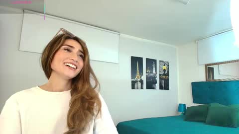 Snapshot of linda_morgan1 chatting on 06-06-26, 11:04 Maria Paula online show from 06-06-26, 11:04