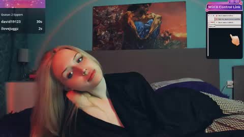 Snapshot of linda_roxy chatting on 03-01-25, 10:53 Linda online show from 03-01-25, 10:53