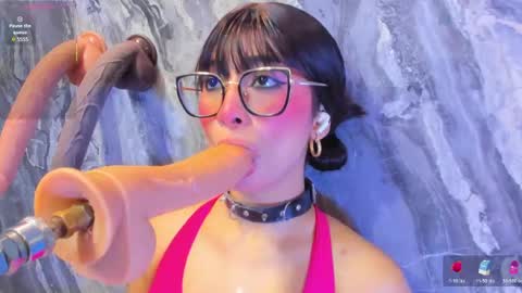 Snapshot of linda_sofi__ chatting on 06-05-26, 09:42 linda_sofi__ online show from 06-05-26, 09:42