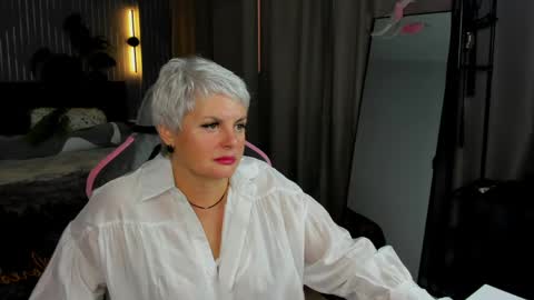 Snapshot of linda_zefir chatting on 04-30-26, 09:26 Linda Zefir online show from 04-30-26, 09:26