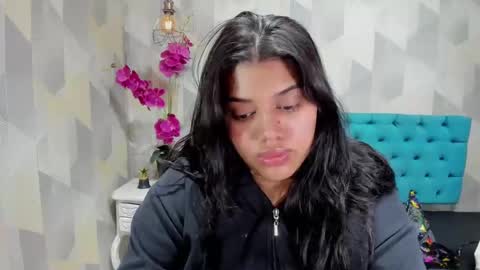    online show from 10-23-25, 07:34