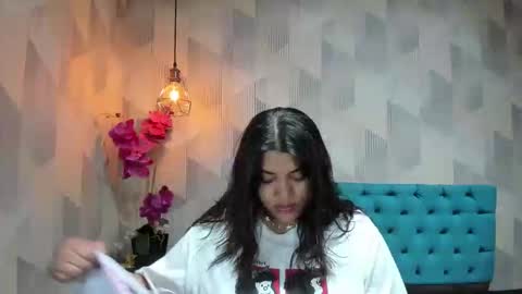 Snapshot of lindabreexlove chatting on 03-22-26, 02:42 online show from 03-22-26, 02:42