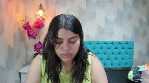 Snapshot of lindabreexlove chatting on 04-04-26, 12:35 online show from 04-04-26, 12:35