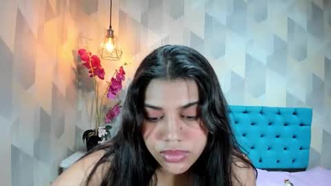 Snapshot of lindabreexlove chatting on 05-27-26, 03:53 online show from 05-27-26, 03:53