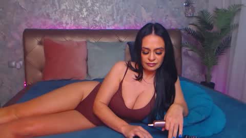 Linda online show from 09-30-25, 02:05