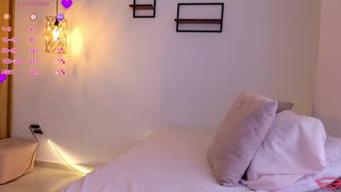 Snapshot of lindacater chatting on 04-30-26, 02:12 Linda online show from 04-30-26, 02:12