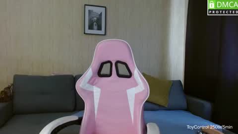LindaErnestine online show from 07-27-26, 10:33