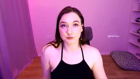 Snapshot of lindamlem chatting on 12-02-25, 05:41 Call me Linda online show from 12-02-25, 05:41