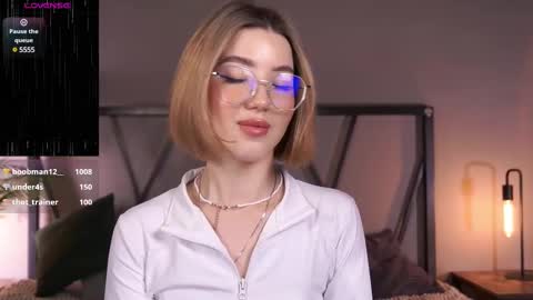 Snapshot of lindathacker chatting on 02-11-25, 11:32 your Linda is back online show from 02-11-25, 11:32