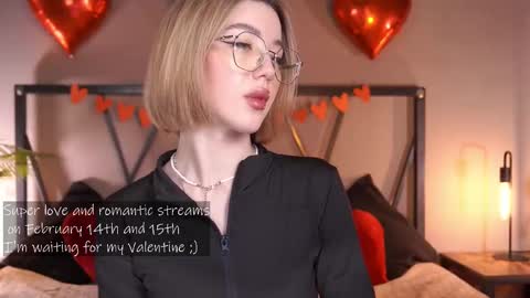 Snapshot of lindathacker chatting on 02-13-25, 11:28 your Linda is back online show from 02-13-25, 11:28