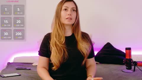 Linda  --  online show from 06-02-26, 04:31
