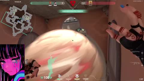 Snapshot of linddamortt chatting on 12-31-24, 12:43 CatalinaANIDEA online show from 12-31-24, 12:43