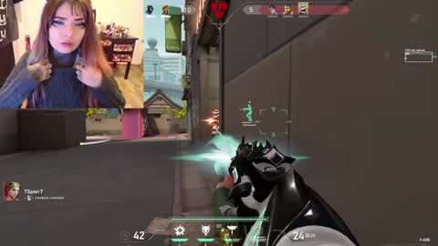 Snapshot of linddamortt chatting on 02-09-25, 03:53 CatalinaANIDEA online show from 02-09-25, 03:53