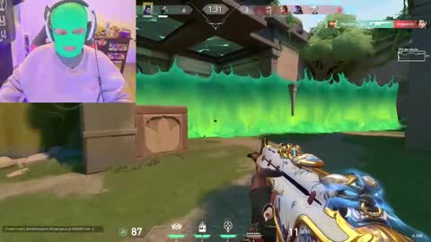 Snapshot of linddamortt chatting on 02-16-25, 05:04 CatalinaANIDEA online show from 02-16-25, 05:04