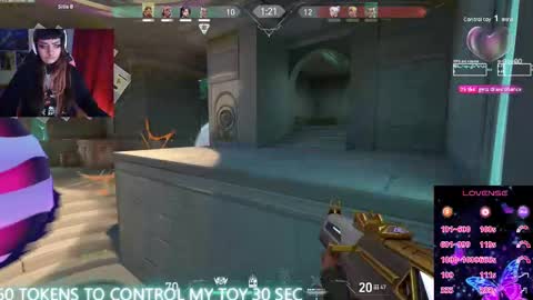 Snapshot of linddamortt chatting on 09-13-25, 02:33 CatalinaANIDEA online show from 09-13-25, 02:33