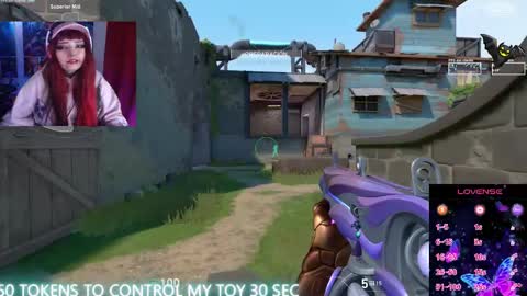 Snapshot of linddamortt chatting on 09-29-25, 01:44 CatalinaANIDEA online show from 09-29-25, 01:44