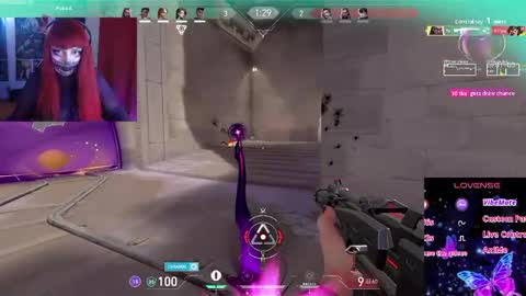 Snapshot of linddamortt chatting on 10-31-25, 11:28 CatalinaANIDEA online show from 10-31-25, 11:28