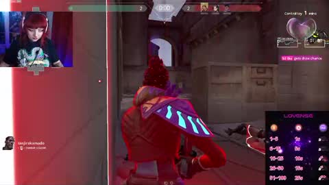 Snapshot of linddamortt chatting on 11-13-25, 01:04 CatalinaANIDEA online show from 11-13-25, 01:04