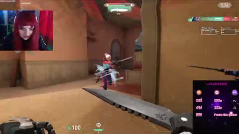 Snapshot of linddamortt chatting on 11-16-25, 10:15 CatalinaANIDEA online show from 11-16-25, 10:15