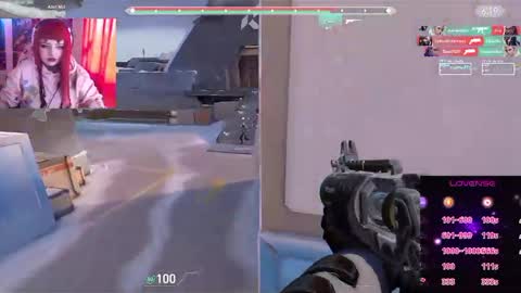 Snapshot of linddamortt chatting on 11-26-25, 07:37 CatalinaANIDEA online show from 11-26-25, 07:37