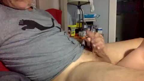 Snapshot of lindin89 chatting on 04-17-26, 02:42 lindin89 online show from 04-17-26, 02:42