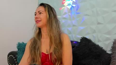 lindsay_cg online show from 05-26-26, 12:23