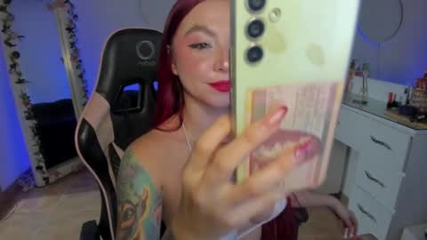 Lindsay    online show from 01-07-25, 04:50