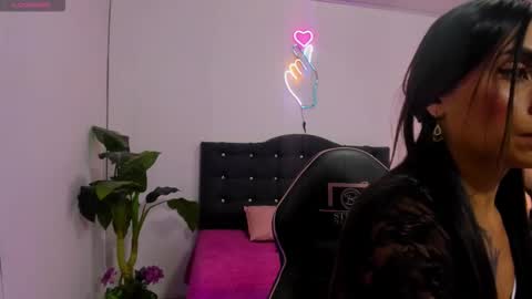 Linda  online show from 03-22-26, 03:54