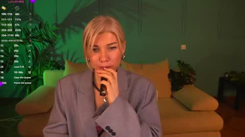 lindsi_luvviv online show from 04-18-26, 04:33