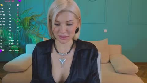 lindsi_luvviv online show from 06-15-26, 03:47