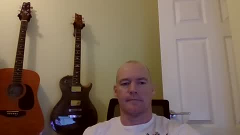 Snapshot of lingerielover234 chatting on 02-05-25, 08:04 lingerielover234 online show from 02-05-25, 08:04