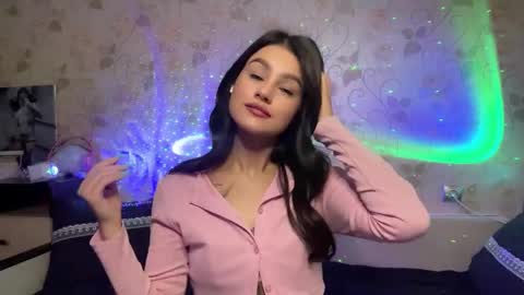 Ly online show from 05-17-26, 10:33