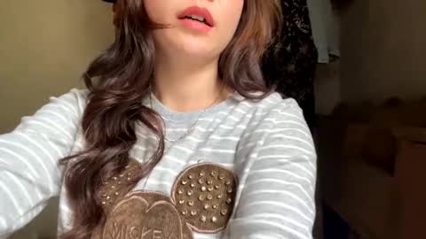 Snapshot of linna8866 chatting on 12-20-25, 08:10 linna8866 online show from 12-20-25, 08:10