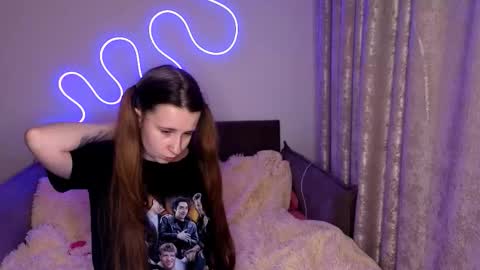 Snapshot of linnsweety chatting on 11-17-25, 09:20 linnsweety online show from 11-17-25, 09:20