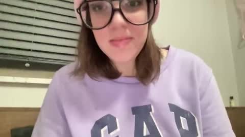 Snapshot of linusloves chatting on 02-01-26, 04:33 linusloves online show from 02-01-26, 04:33