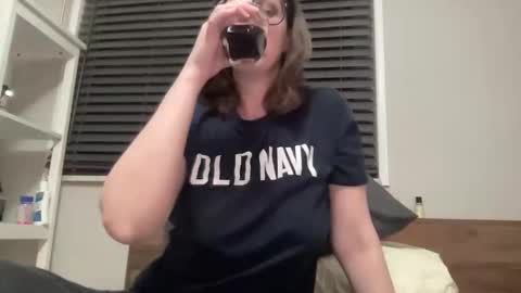 Snapshot of linusloves chatting on 02-07-26, 06:17 linusloves online show from 02-07-26, 06:17