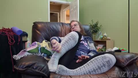 Snapshot of linzy19 chatting on 01-13-25, 06:27 Linzy19 online show from 01-13-25, 06:27