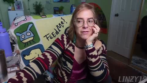 Snapshot of linzy19 chatting on 02-02-25, 02:45 Linzy19 online show from 02-02-25, 02:45