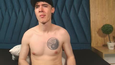 Lio online show from 04-12-26, 03:11