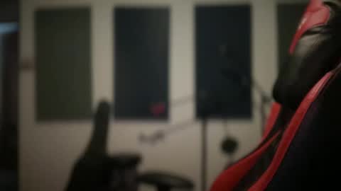 Snapshot of lion_hotty chatting on 10-01-25, 10:49 lion_hotty online show from 10-01-25, 10:49