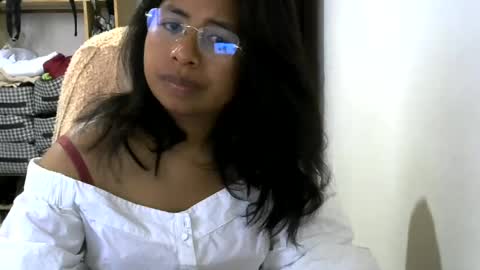 liora online show from 07-07-26, 06:47