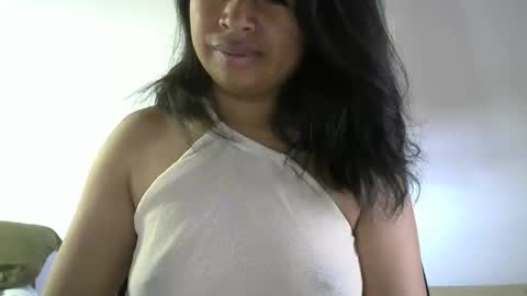 Snapshot of liora_selenex chatting on 05-11-26, 03:45 Liora selenex online show from 05-11-26, 03:45