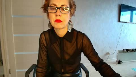 Snapshot of lioraweiss chatting on 04-25-26, 11:02 Liora Weiss online show from 04-25-26, 11:02