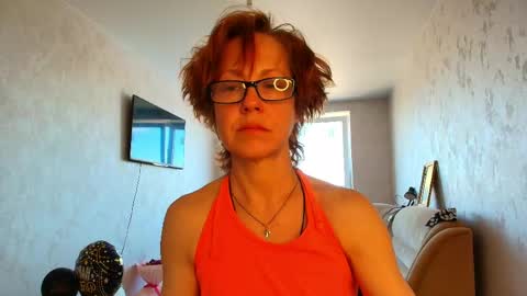 Snapshot of lioraweiss chatting on 05-22-26, 10:21 Liora Weiss online show from 05-22-26, 10:21