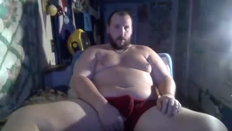 Snapshot of liquidscissors chatting on 11-16-25, 12:33 LiquidScissors online show from 11-16-25, 12:33